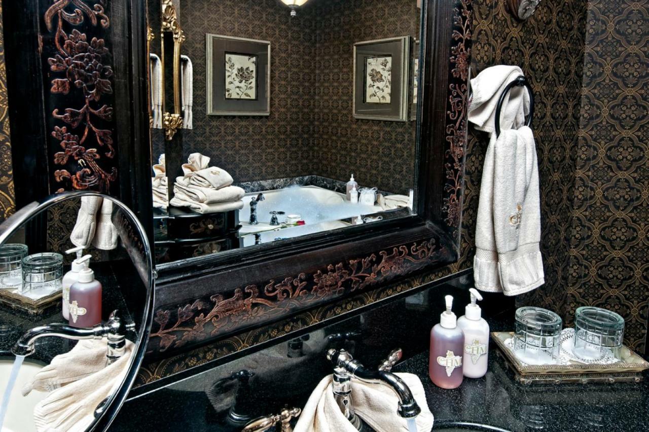 Cameo Heights Mansion And The Vine Fine Dining Restaurant Bed & Breakfast Touchet Exterior foto