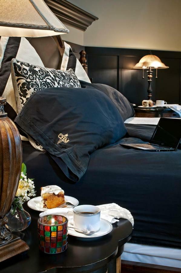 Cameo Heights Mansion And The Vine Fine Dining Restaurant Bed & Breakfast Touchet Exterior foto