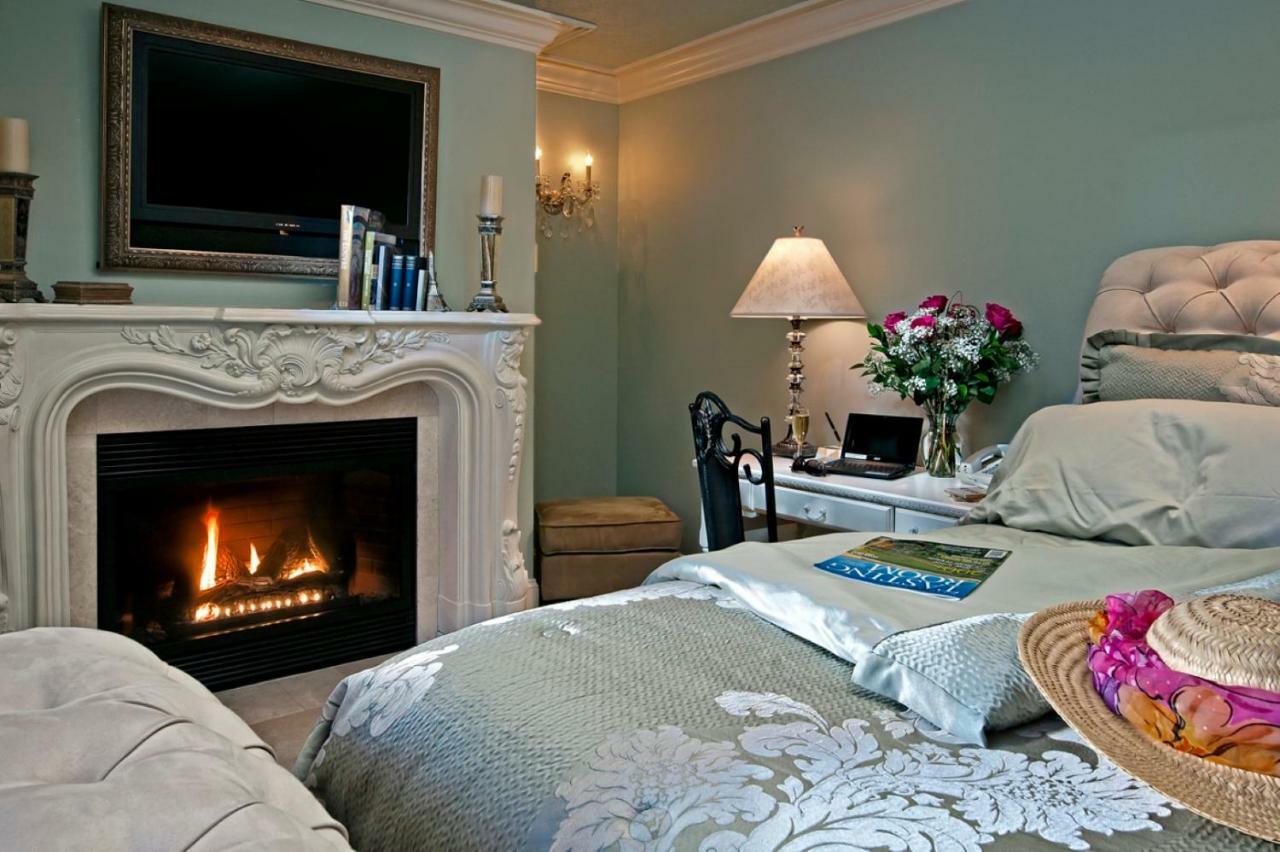 Cameo Heights Mansion And The Vine Fine Dining Restaurant Bed & Breakfast Touchet Exterior foto