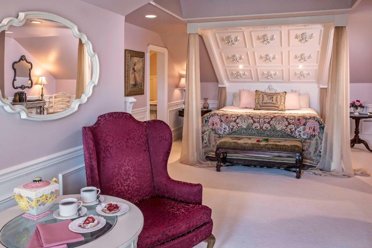 Cameo Heights Mansion And The Vine Fine Dining Restaurant Bed & Breakfast Touchet Exterior foto