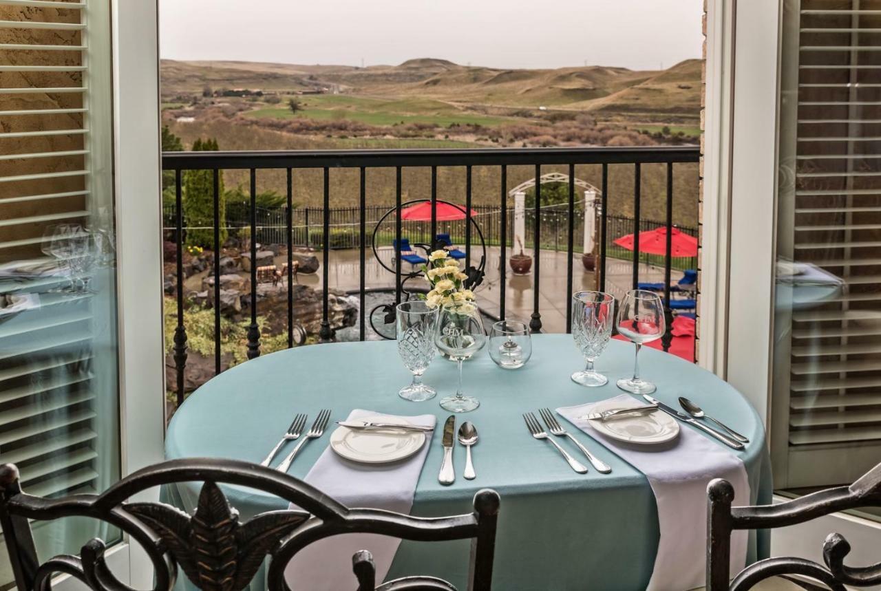 Cameo Heights Mansion And The Vine Fine Dining Restaurant Bed & Breakfast Touchet Exterior foto