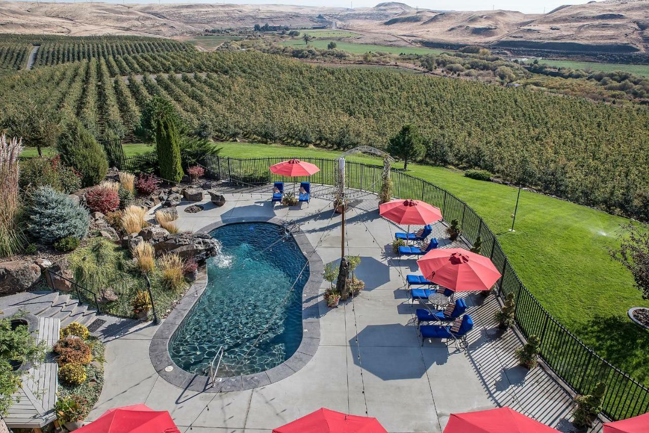 Cameo Heights Mansion And The Vine Fine Dining Restaurant Bed & Breakfast Touchet Exterior foto