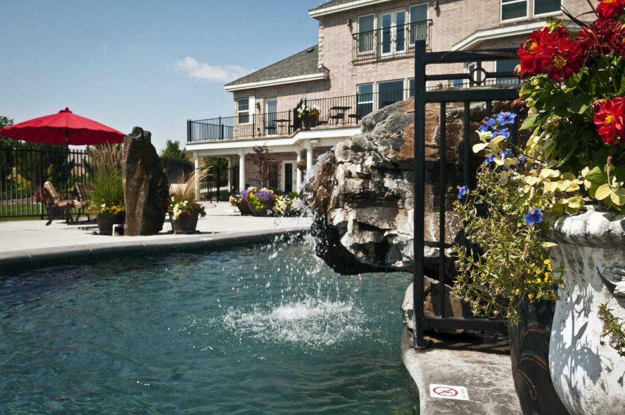 Cameo Heights Mansion And The Vine Fine Dining Restaurant Bed & Breakfast Touchet Exterior foto