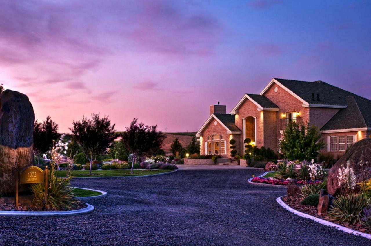 Cameo Heights Mansion And The Vine Fine Dining Restaurant Bed & Breakfast Touchet Exterior foto